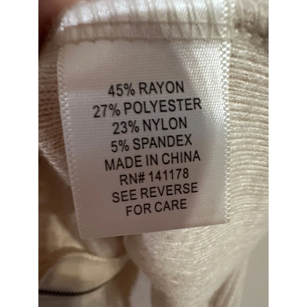 Atelier by Kirious XL Off Shoulder Zip Front Ribbed‎ Knit Top - Picture 4 of 5